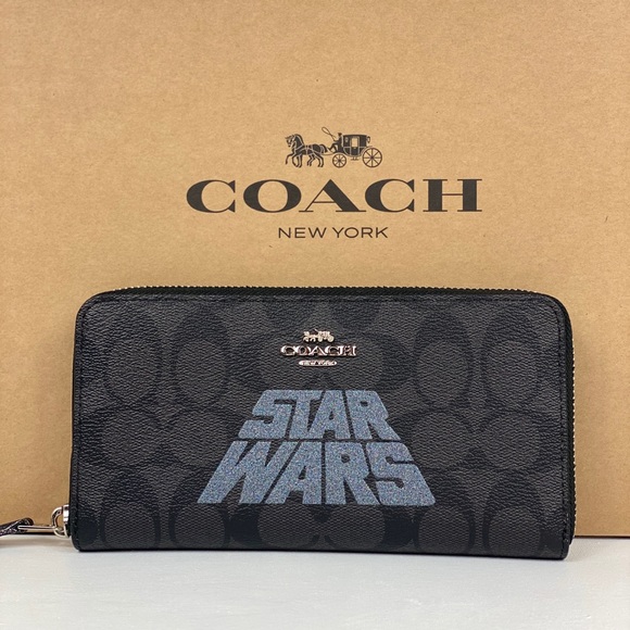 🔥SALE 🔥Star Wars x Coach 2PCS Tote & Wallet - Picture 16 of 16
